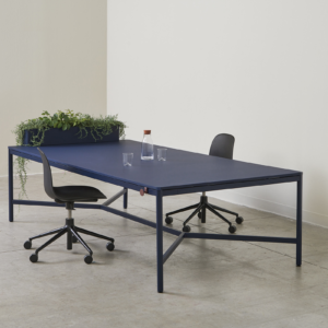 table-conference-Hook-up